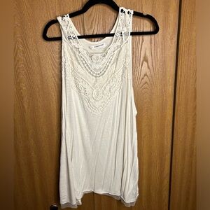 Maurice’s tank top